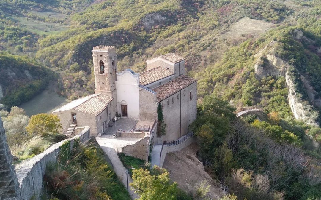ROCCASCALEGNA (CH) – Chiesa di San Pietro